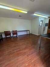 5702 4th St, Katy, TX à louer Photo intérieure– Image 2 sur 6