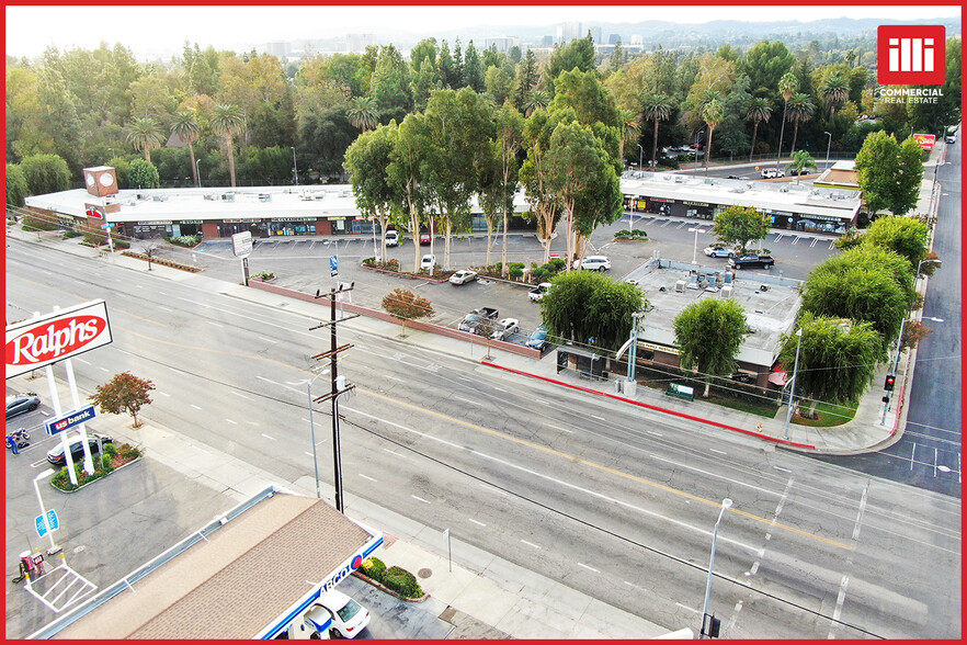 7138 Shoup Ave, Canoga Park, CA à louer - Photo de l’immeuble – Image 1 sur 11