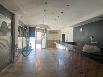 Local commercial dans Sant Boi de Llobregat, Barcelona à louer Photo intérieure– Image 1 sur 9