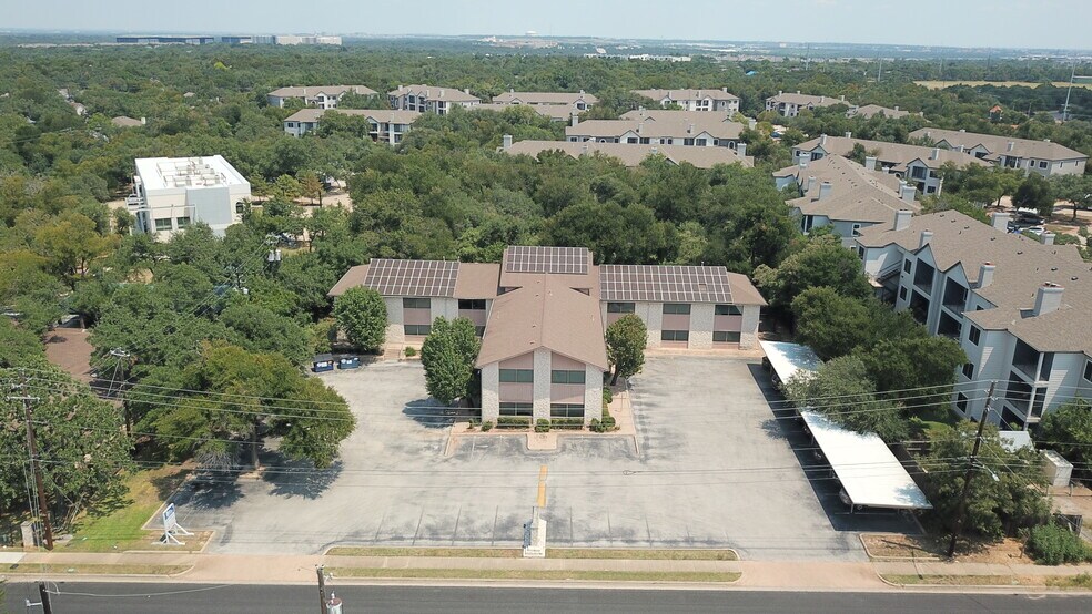 12466 Los Indios Trl, Austin, TX à vendre - Aérien – Image 2 sur 5