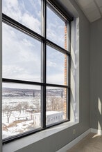 35 Main St, Poughkeepsie, NY à louer Photo intérieure– Image 2 sur 6