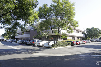 Plus de détails pour 1900 Royalty Dr, Pomona, CA - Bureau à louer