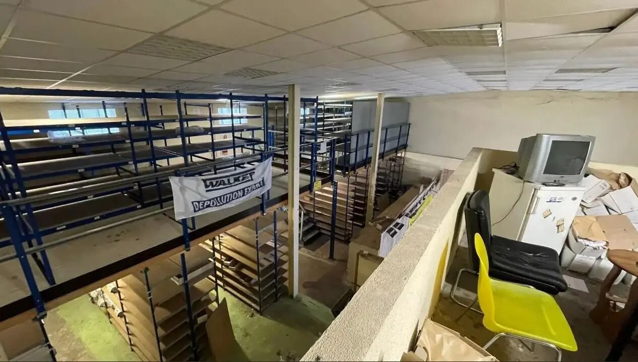 Local d'activités dans Chambourcy à vendre Photo intérieure– Image 1 sur 6