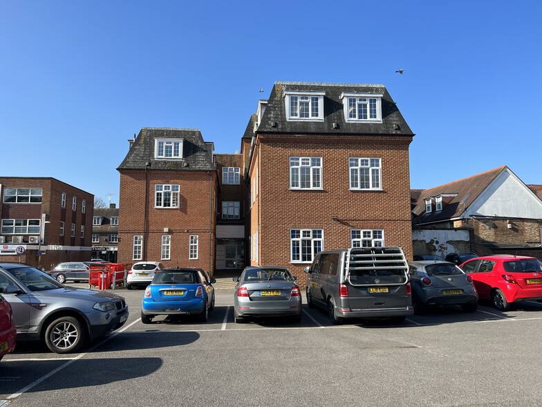 36-38 Church Rd, Burgess Hill à louer - Photo de l’immeuble – Image 2 sur 7