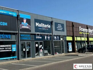 Plus de détails pour Local commercial à louer