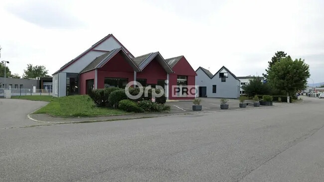 Plus de détails pour Local commercial à vendre