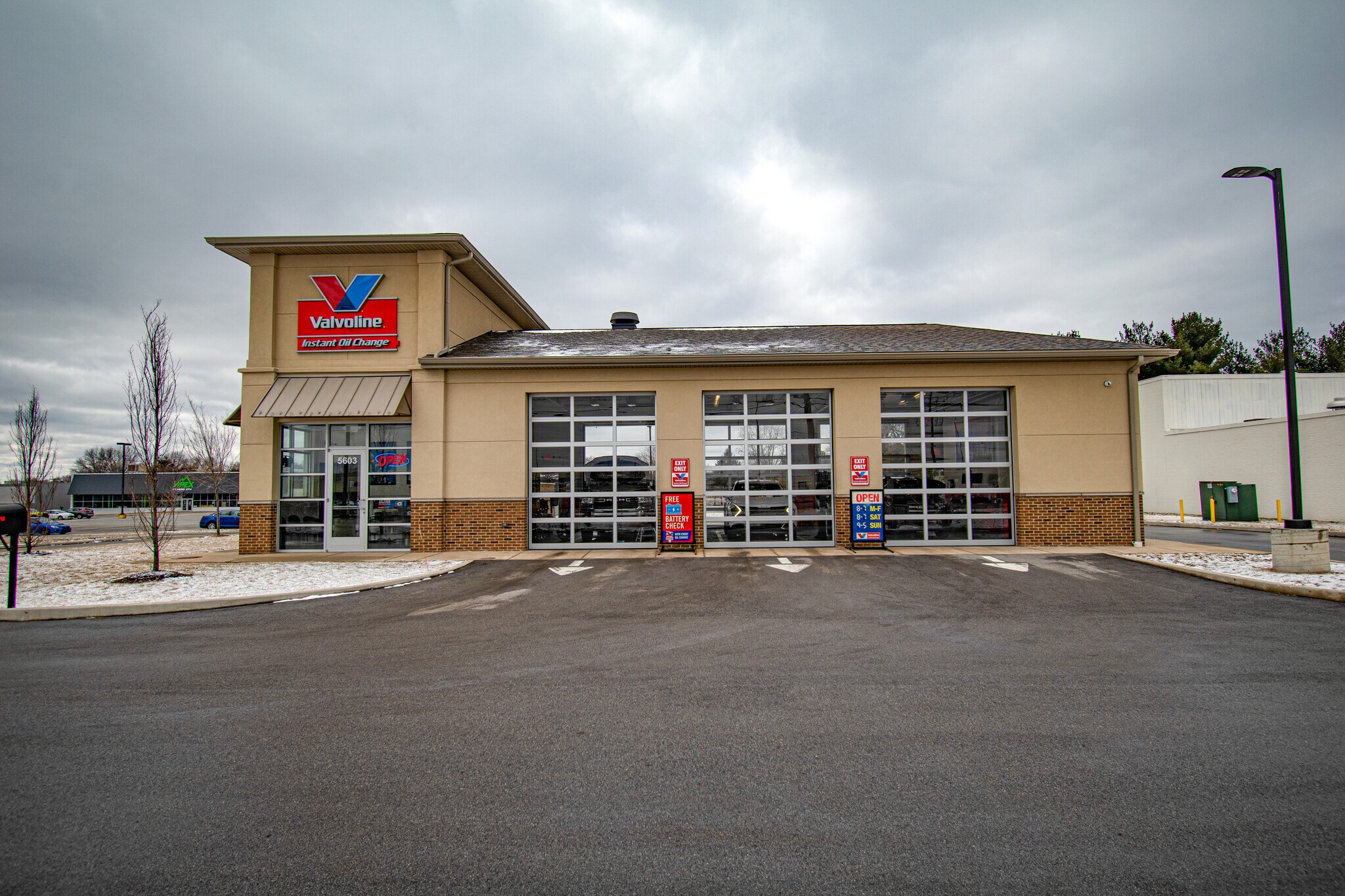 5603 Grape Rd, Mishawaka, IN à vendre Photo de l’immeuble– Image 1 sur 4