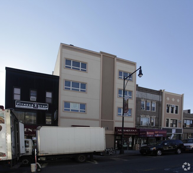 1412 Avenue J, Brooklyn, NY à louer - Photo principale – Image 1 sur 2