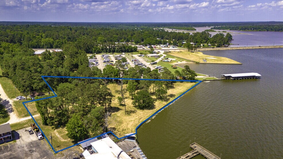 000 Shawnee Dr, Onalaska, TX à vendre - Photo principale – Image 1 sur 6