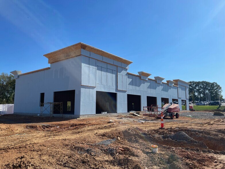 2585 Old Russellville Pike, Clarksville, TN à louer - Photo de l’immeuble – Image 3 sur 11