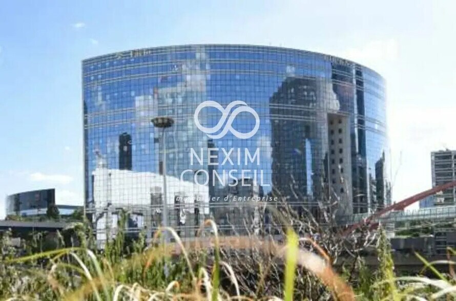 16 Rue Hoche, Puteaux à vendre - Photo de l’immeuble – Image 1 sur 30