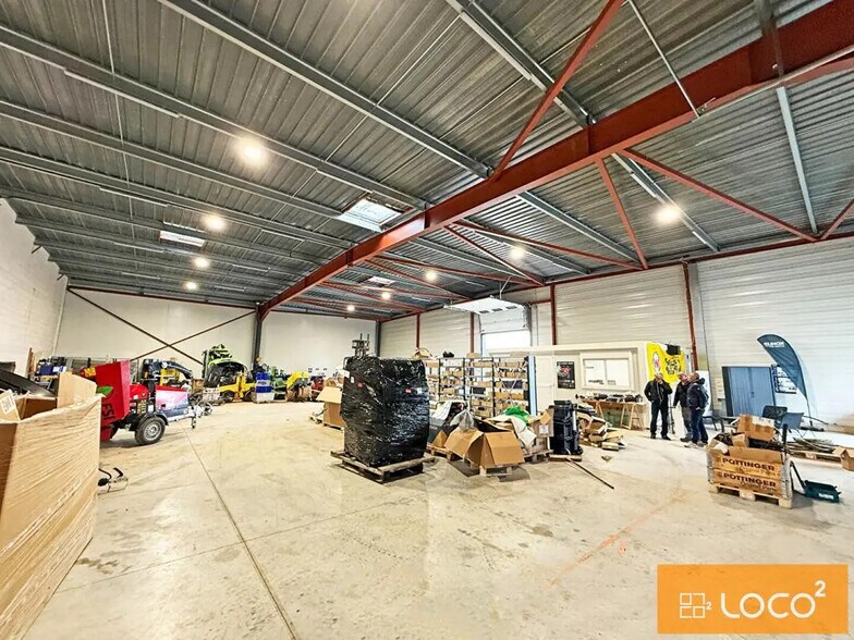 Local d’activités dans Bouloc à louer - Photo de l’immeuble – Image 2 sur 4