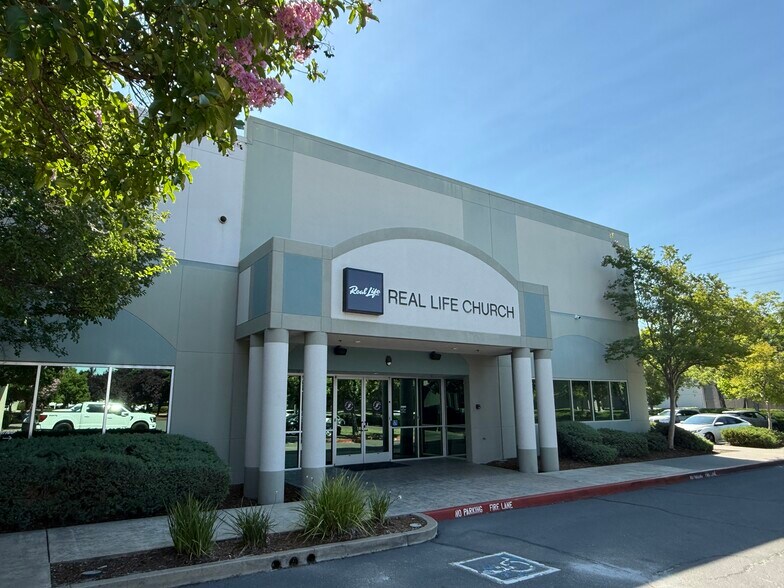 1921 Arena Blvd, Sacramento, CA à louer - Photo de l’immeuble – Image 2 sur 11