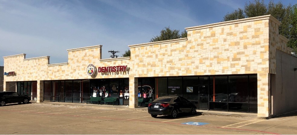 2501 N Main St, Euless, TX à louer - Photo de l’immeuble – Image 2 sur 2