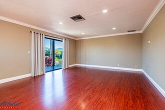 15585 Monterey Hwy, Morgan Hill, CA à louer Photo intérieure– Image 1 sur 9