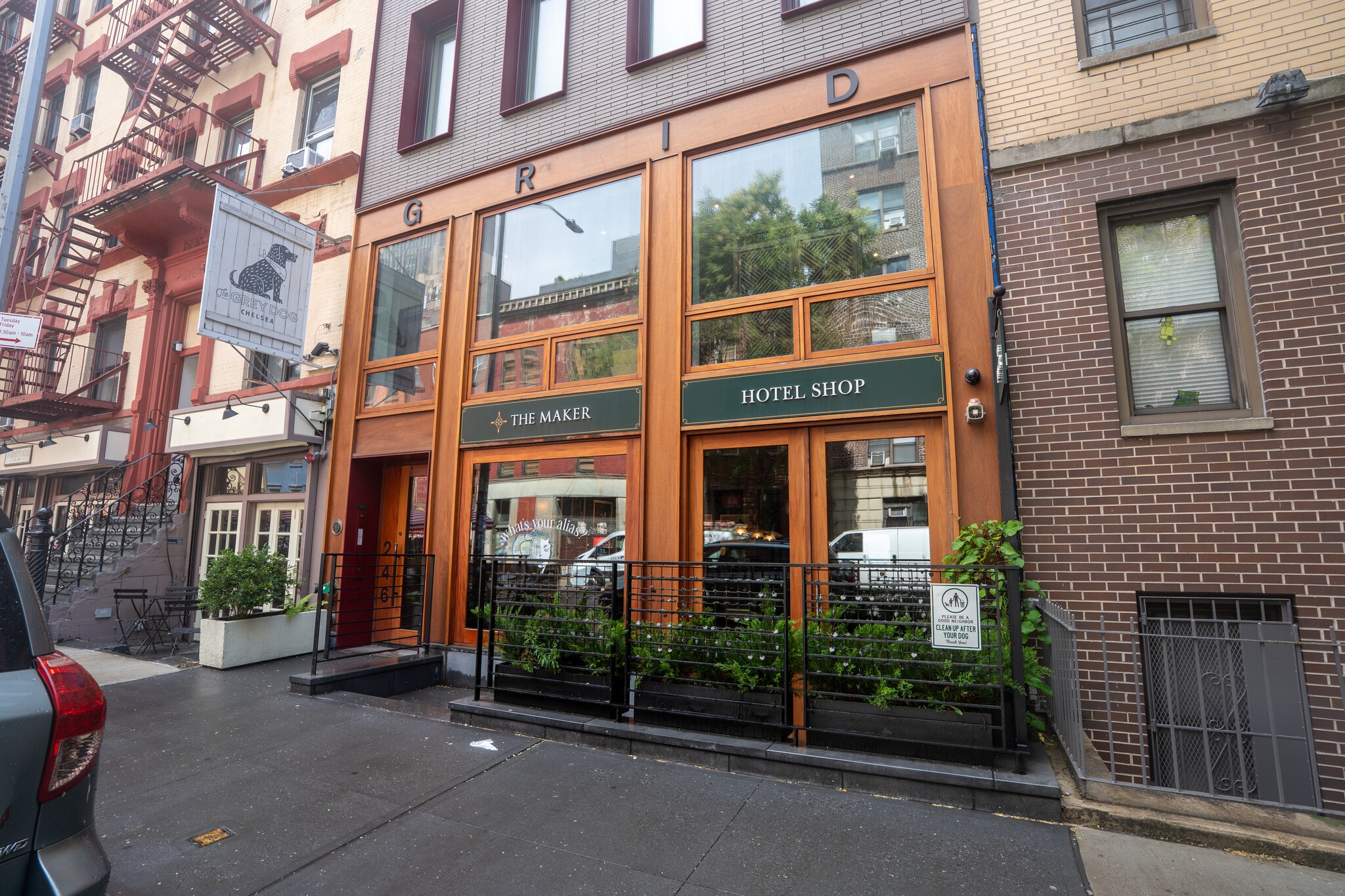 246 W 16th St, New York, NY à louer Photo de l’immeuble– Image 1 sur 4