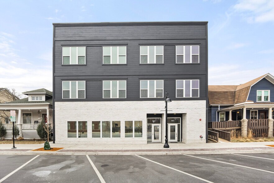 3708 Grand Blvd, Brookfield, IL à louer - Photo de l’immeuble – Image 2 sur 13