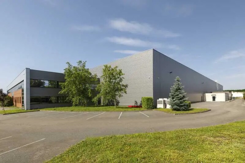 Bureau dans Miribel à louer - Photo de l’immeuble – Image 2 sur 14