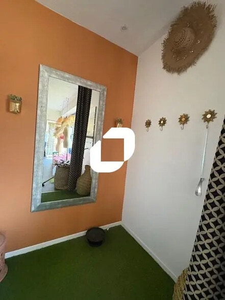 Local commercial dans Lormont à louer - Photo intérieure – Image 2 sur 4