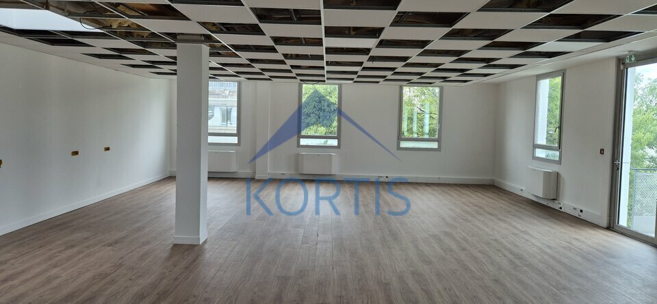 11 Rue Pascal, Bron à louer - Photo intérieure – Image 2 sur 6