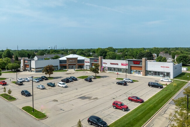 Plus de détails pour 402-440 N Weber Rd, Romeoville, IL - Local commercial à vendre