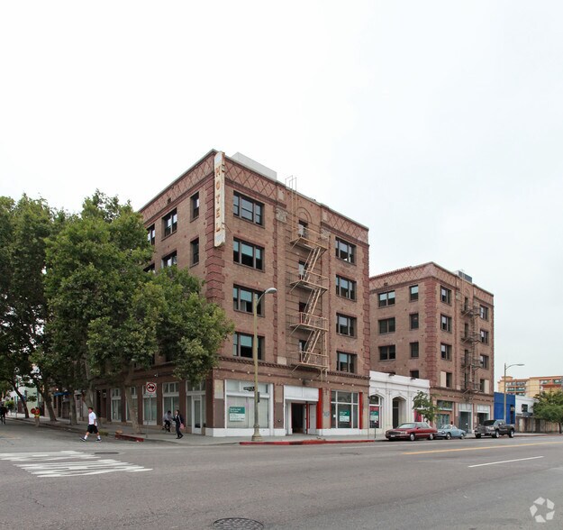 5529-5533 Hollywood Blvd, Los Angeles, CA à louer - Photo de l’immeuble – Image 2 sur 59