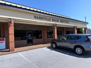 110 Glancy St, Goodlettsville, TN à louer Photo de l’immeuble– Image 2 sur 11