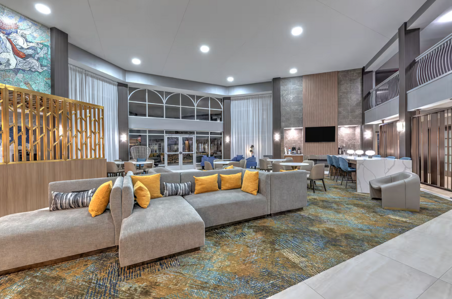 4850 W John Carpenter Fwy, Irving, TX à vendre - Photo de l’immeuble – Image 3 sur 21