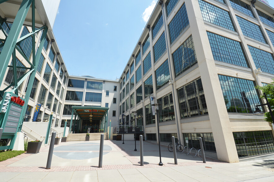 525 Vine St, Winston-Salem, NC à louer - Photo de l’immeuble – Image 1 sur 15
