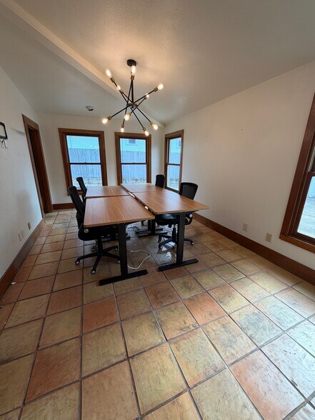 203 Leland St, Austin, TX à louer - Photo intérieure – Image 2 sur 12