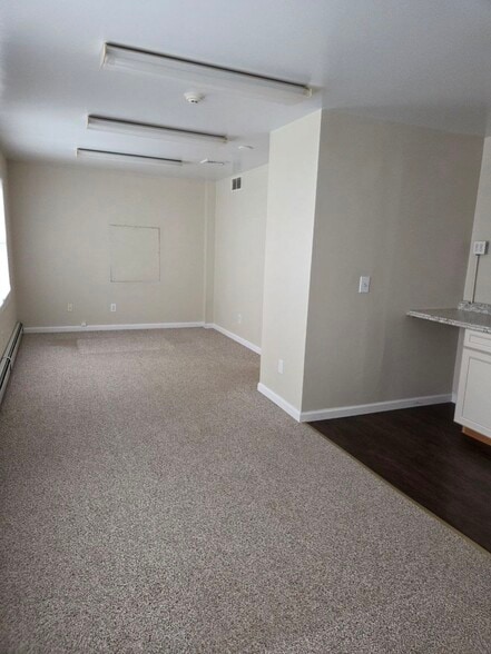 366 Herbertsville Rd, Brick, NJ à louer - Photo intérieure – Image 2 sur 24