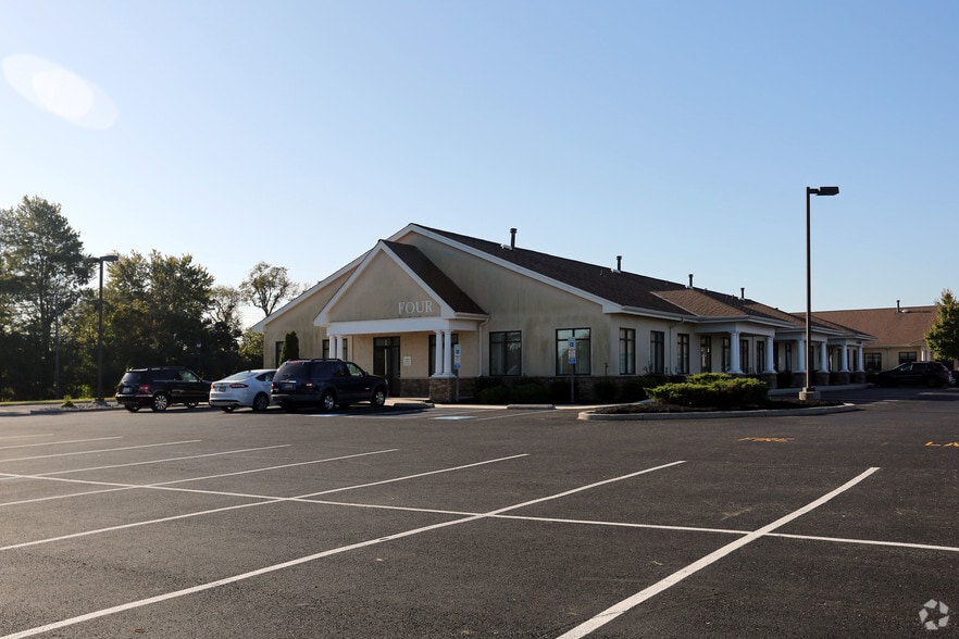 553 Beckett Rd, Swedesboro, NJ à louer - Photo principale – Image 1 sur 7