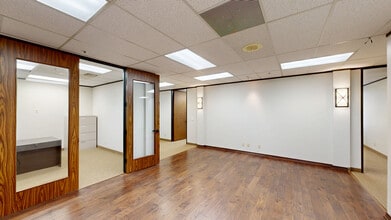 16475 N Dallas Pky, Addison, TX à louer Numérisation 3D Matterport– Image 1 sur 5