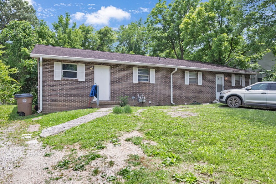 17 Unit Portfolio - Knoxville, TN portefeuille de 10 biens à vendre sur LoopNet.fr - Photo de l’immeuble – Image 3 sur 18