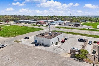 1430-1450 E Army Post Rd, Des Moines, IA à louer Photo intérieure– Image 2 sur 12