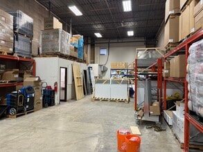 7004 5th St SE, Calgary, AB à louer Photo intérieure– Image 1 sur 4