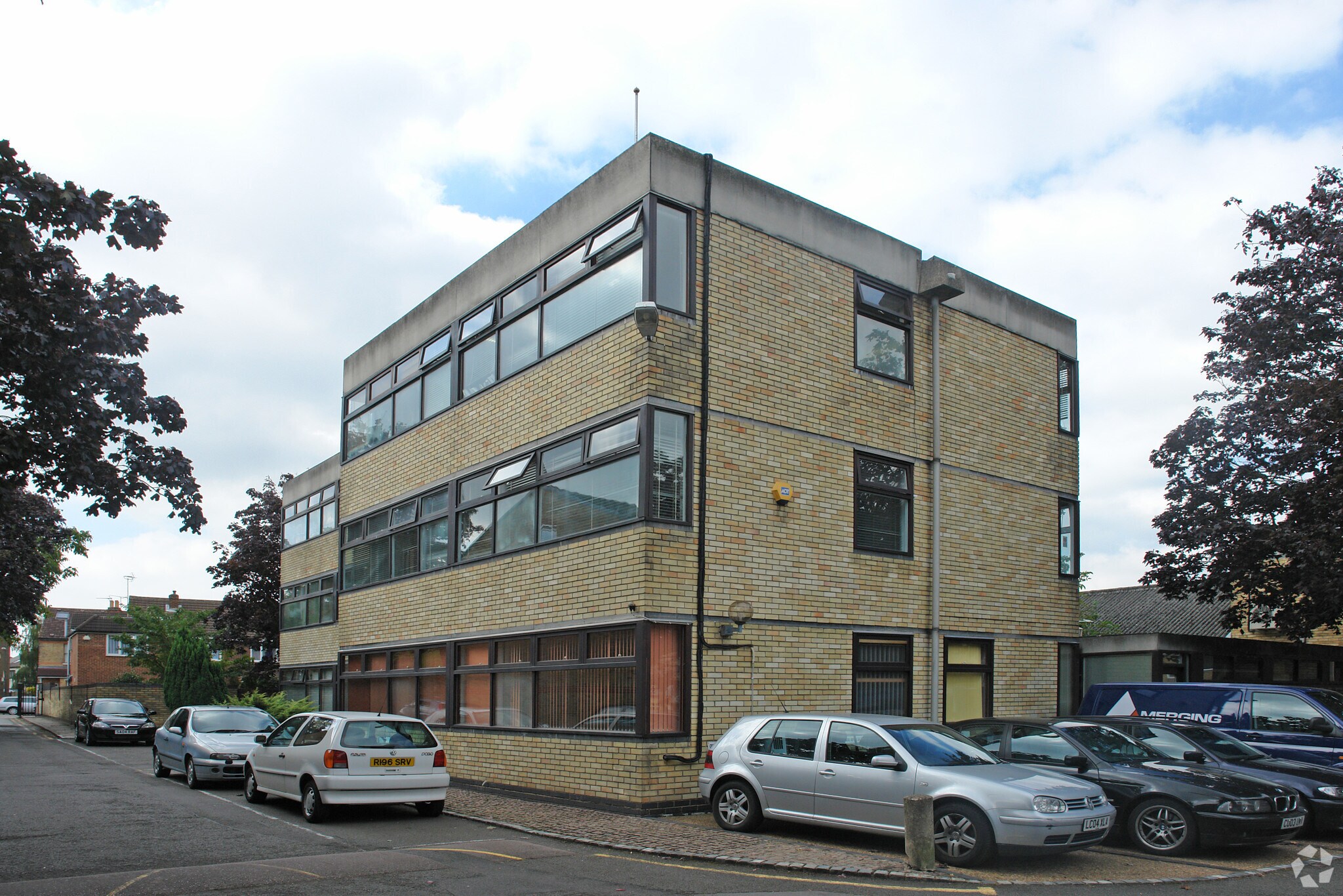 Holly Rd, Hampton à vendre Photo principale– Image 1 sur 2