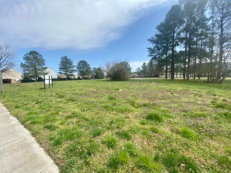 890 Kempsville Rd, Chesapeake, VA à vendre - Photo de l’immeuble – Image 2 sur 6