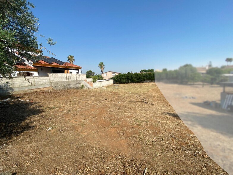 Terrain dans Palomares del Río, Sevilla à vendre - Photo de l’immeuble – Image 3 sur 10