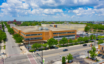 100 N Western Ave, Chicago, IL - VUE AÉRIENNE  vue de carte