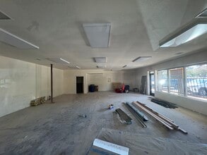 970 S Oneida St, Denver, CO à louer Photo intérieure– Image 2 sur 6