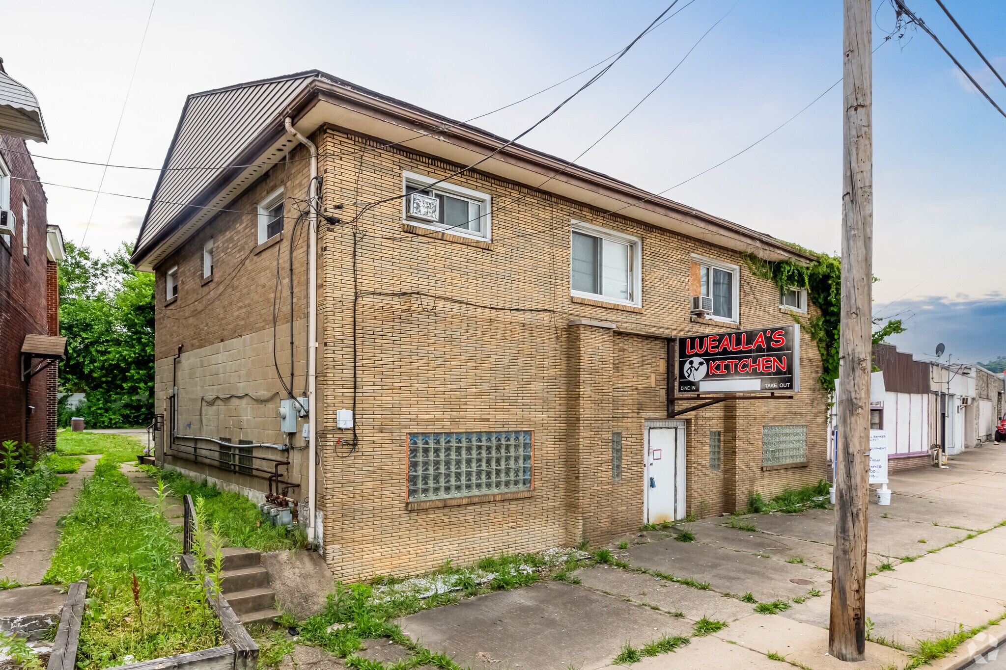 911 Duquesne Blvd, Duquesne, PA à vendre Photo principale– Image 1 sur 6