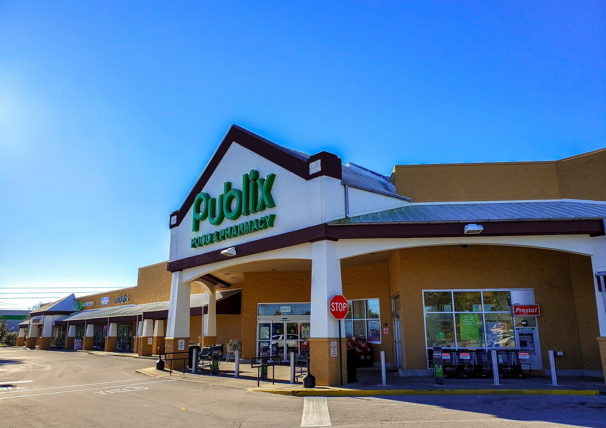 7578 SE Maricamp Rd, Ocala, FL à louer Photo principale– Image 1 sur 5