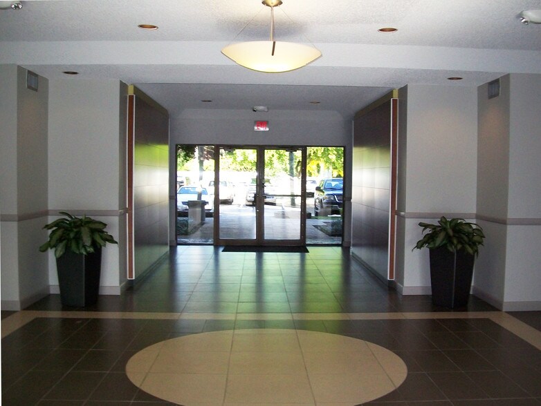 7990 SW 117th Ave, Miami, FL à louer - Photo intérieure – Image 2 sur 7
