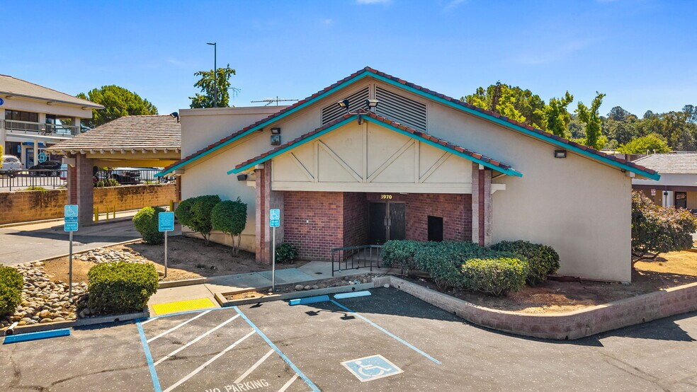 3970 Missouri Flat Rd, Placerville, CA à louer - Photo de l’immeuble – Image 2 sur 23
