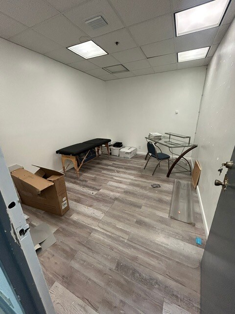 900 W 49th St, Hialeah, FL à louer Photo intérieure– Image 1 sur 2