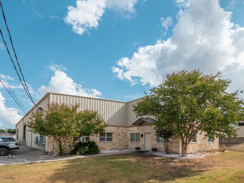 13405 Immanuel Rd, Pflugerville, TX à louer - Photo principale – Image 1 sur 13
