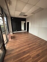 921 Cypress Creek Pky, Houston, TX à vendre Photo intérieure– Image 2 sur 7
