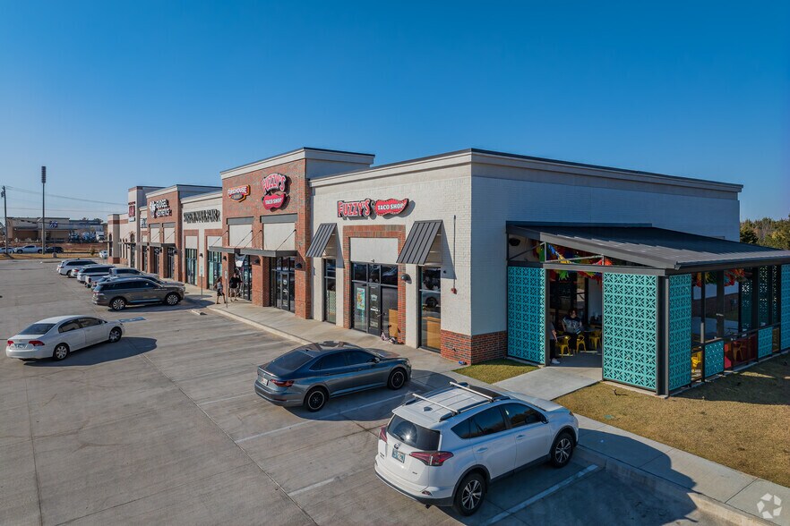 2875 SW 104th St, Oklahoma City, OK à louer - Photo principale – Image 1 sur 5