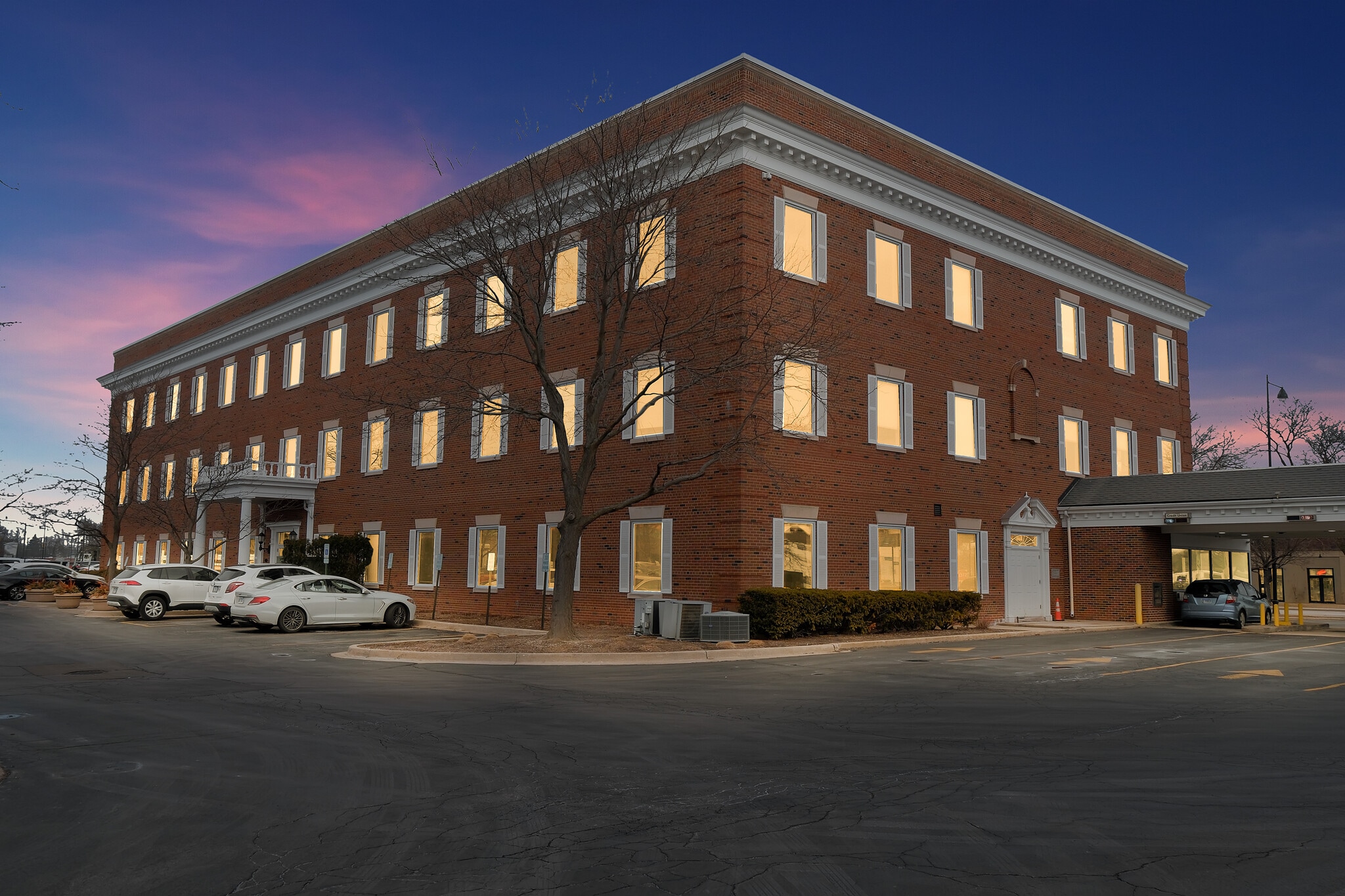 8930 Waukegan Rd, Morton Grove, IL à louer Photo principale– Image 1 sur 16